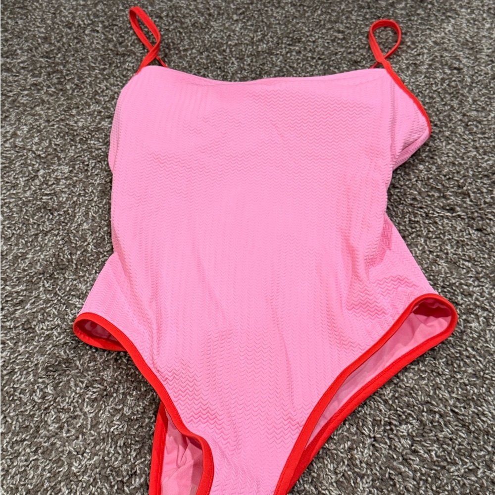 🍦NWOT Pink and Red One-Piece Swimsuit